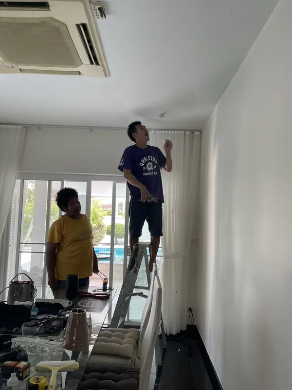 ทาสีและเก็บงานทั้งหลัง — 30
